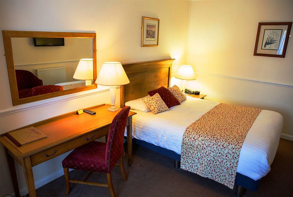 Queens Head Inn Nassington Dış mekan fotoğraf