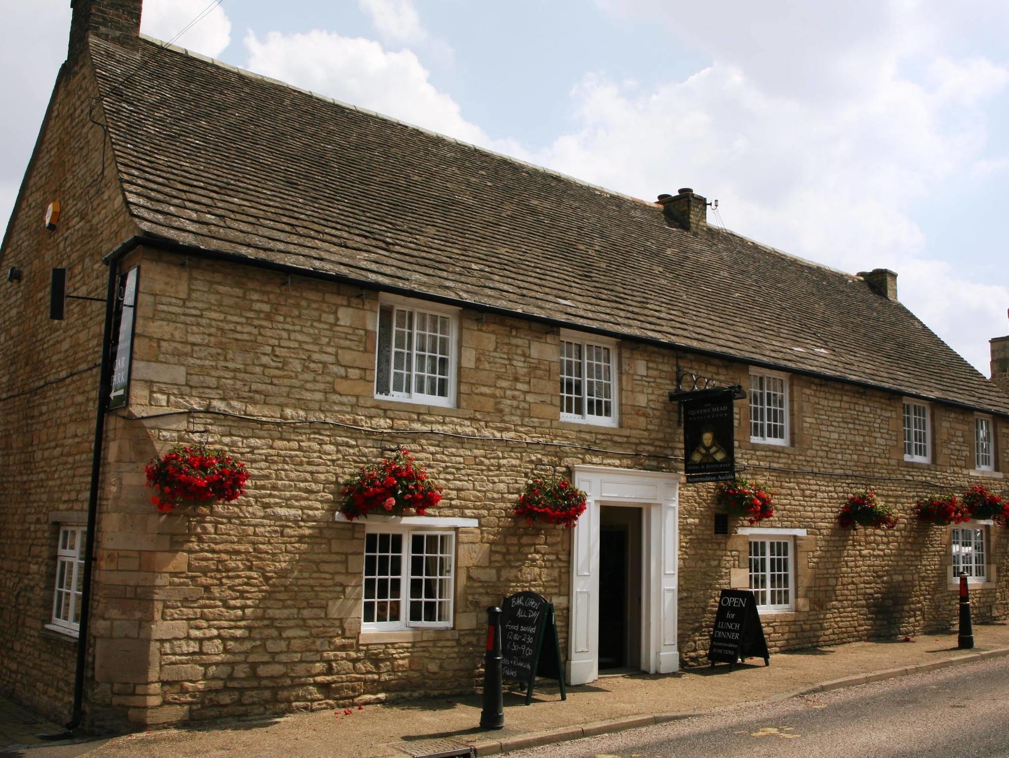 Queens Head Inn Nassington Dış mekan fotoğraf