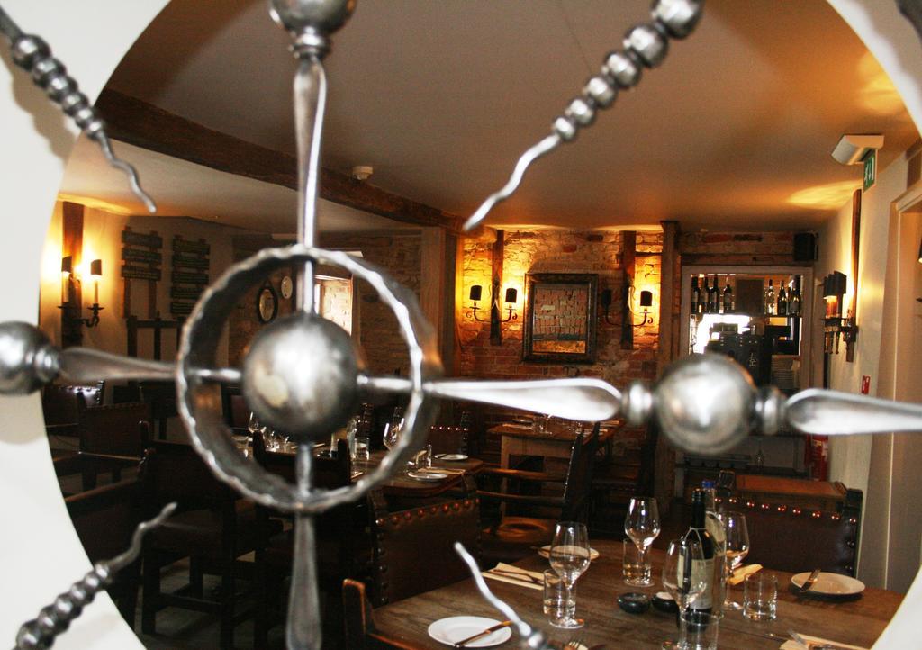 Queens Head Inn Nassington Dış mekan fotoğraf